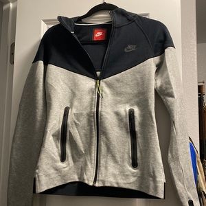 Nike zip up sweatshirt